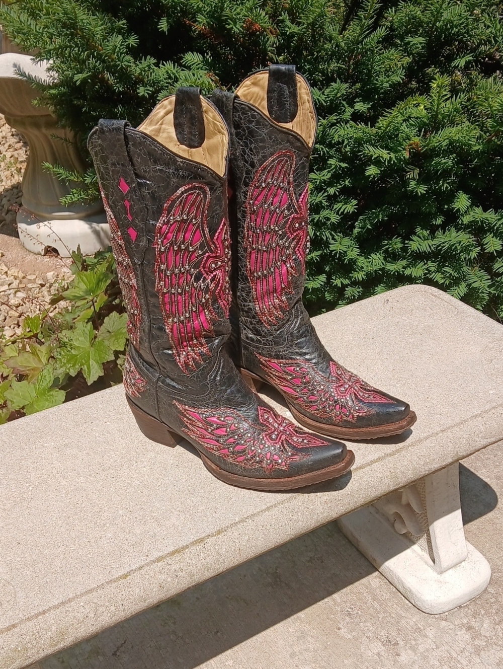 Vintage Corral A1049 Black & Pink Leather Boots Wings & Cross sz 9.5 M
